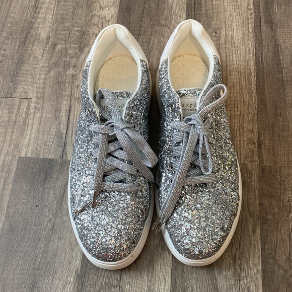 Kate Spade New York
Glitter Colorblock Pattern Sneakers
Women's Size:9 - Picture 4 of 7
